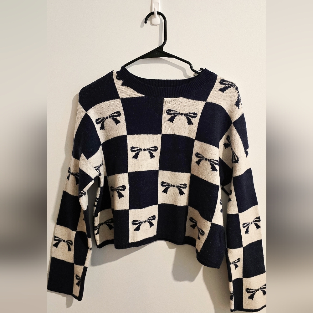 Sincerely Jules Navy and Cream Bow Sweater